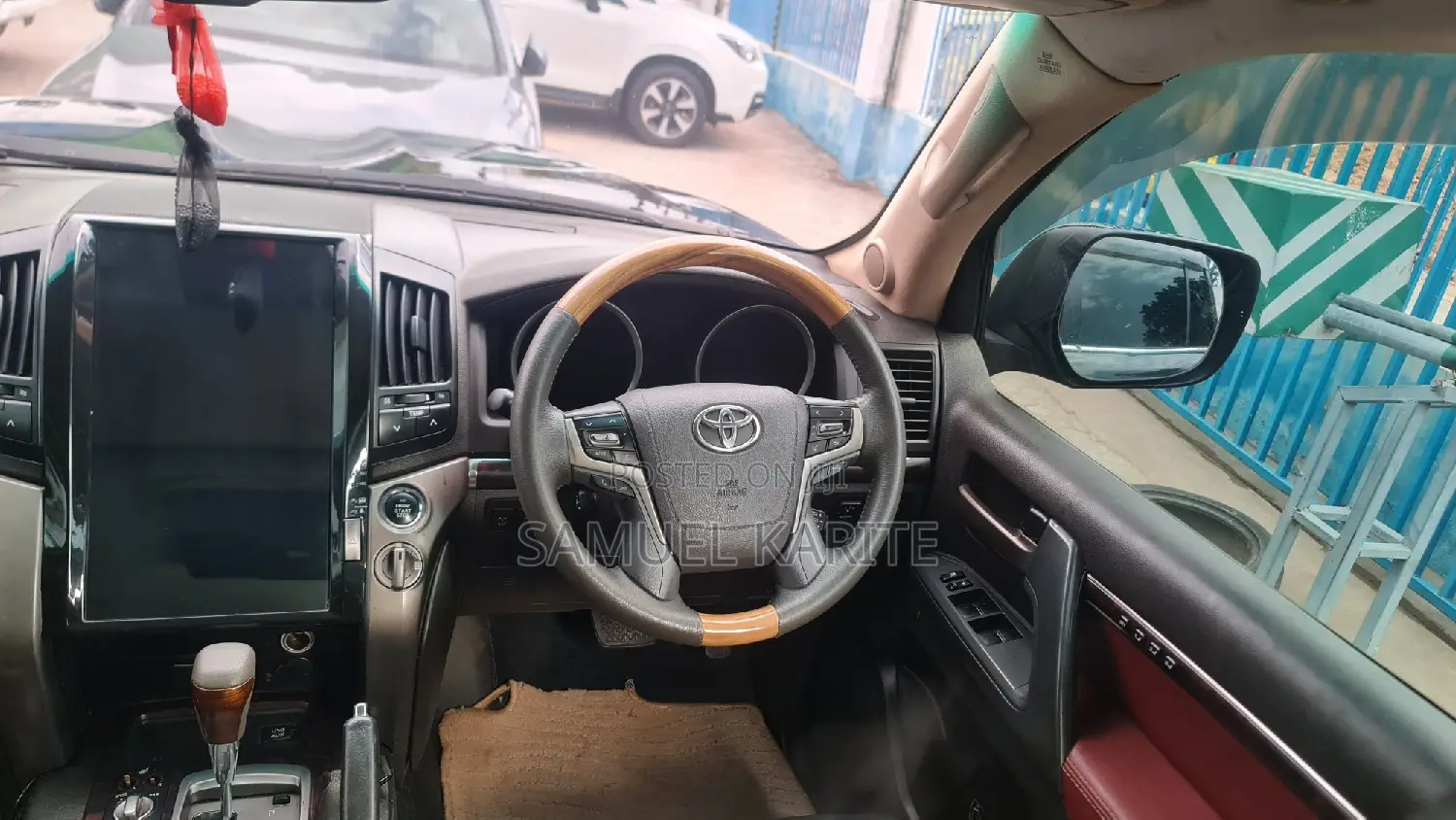 Toyota Land Cruiser 2015 Black