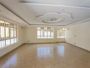 5bdrm Villa in Membley Estate for sale