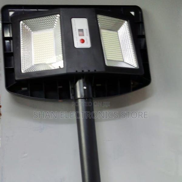 200w Powerful Outdoor Intelligent Led Solar-Powered Security - main view