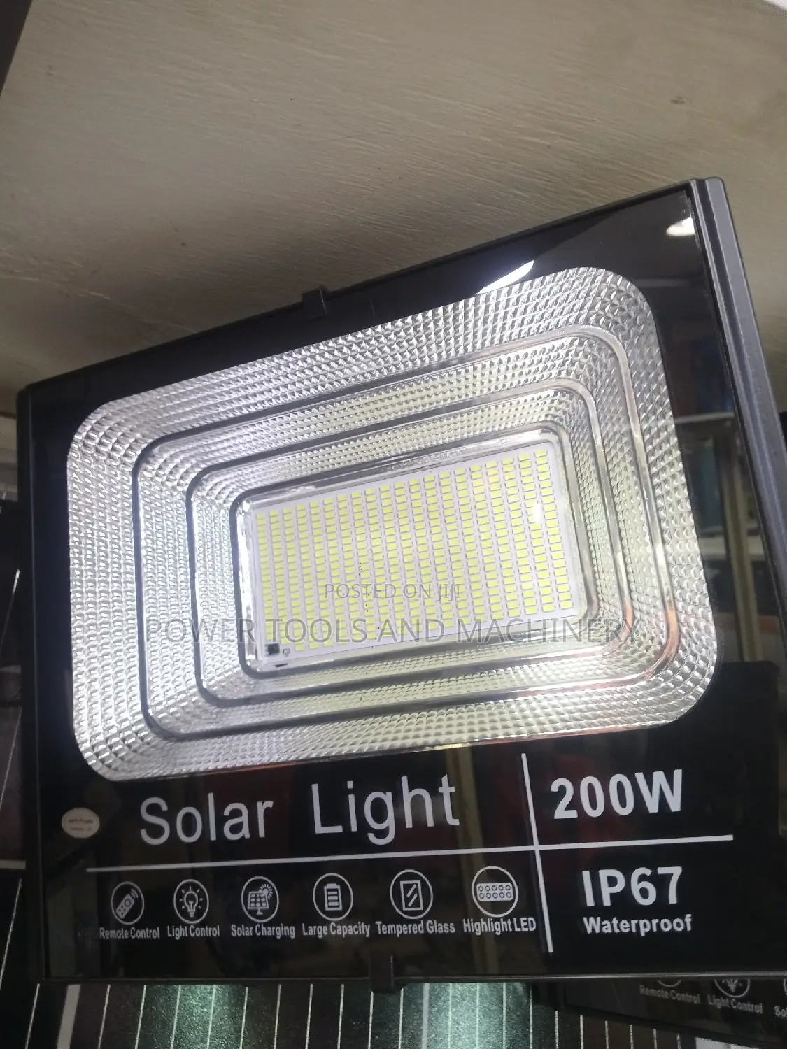 High Quality Solar Floodlight 200watts