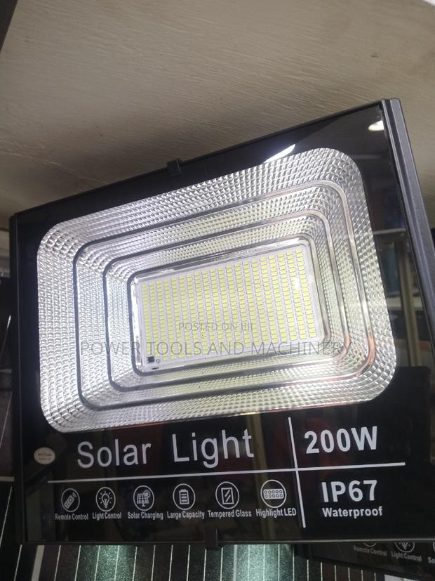 High Quality Solar Floodlight 200watts