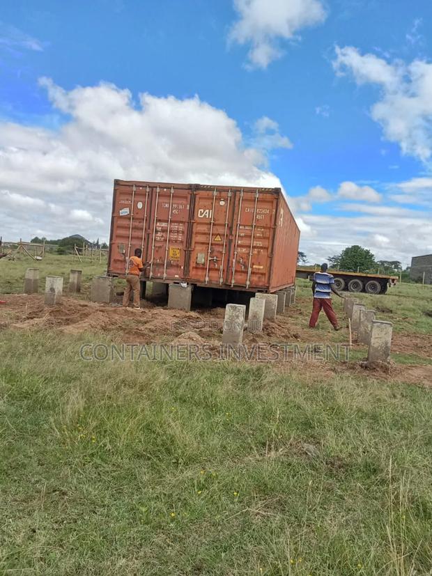 Spacious Empty Containers. - thumbnail 3