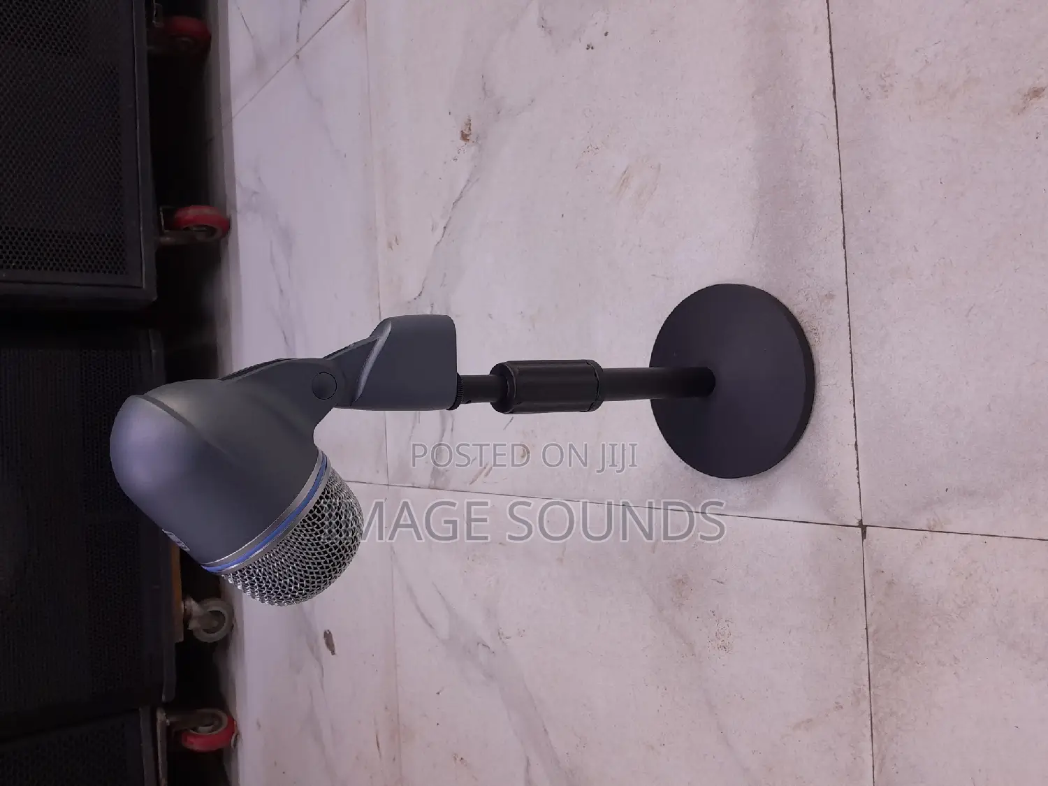 Bass Drum Mic With the Stand