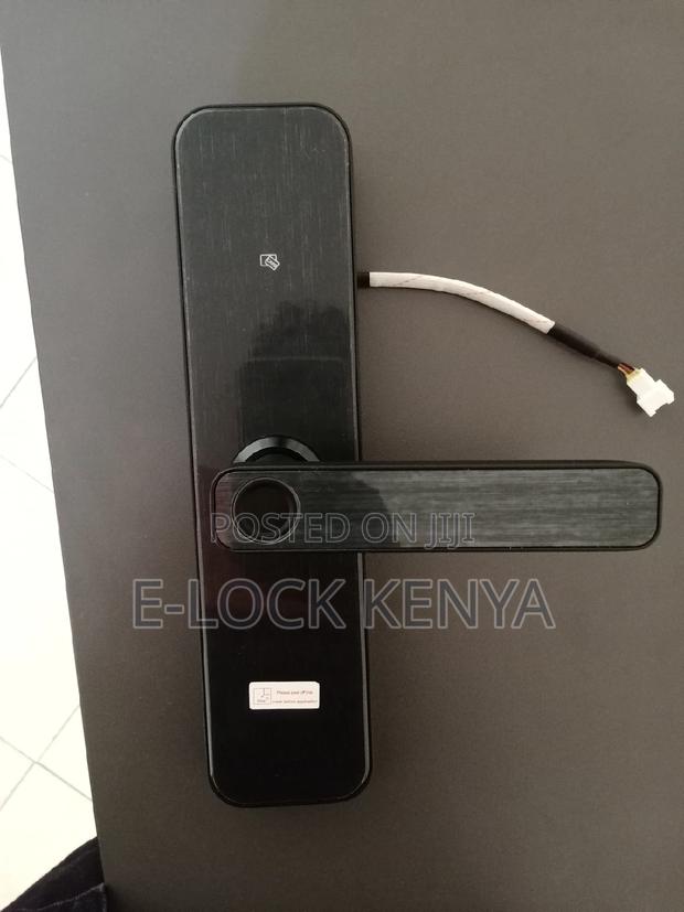 Modern Security. Airbnb Next Level Biometric Lock Features - main view