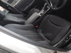 Toyota Crown 2019 Silver