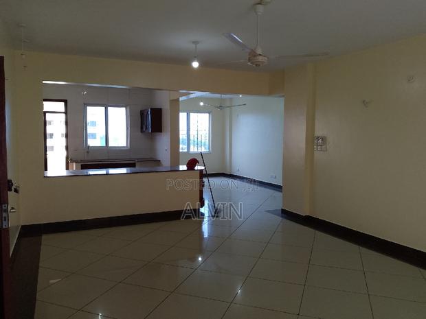 3bdrm Apartment in Kizingo for rent - thumbnail 3