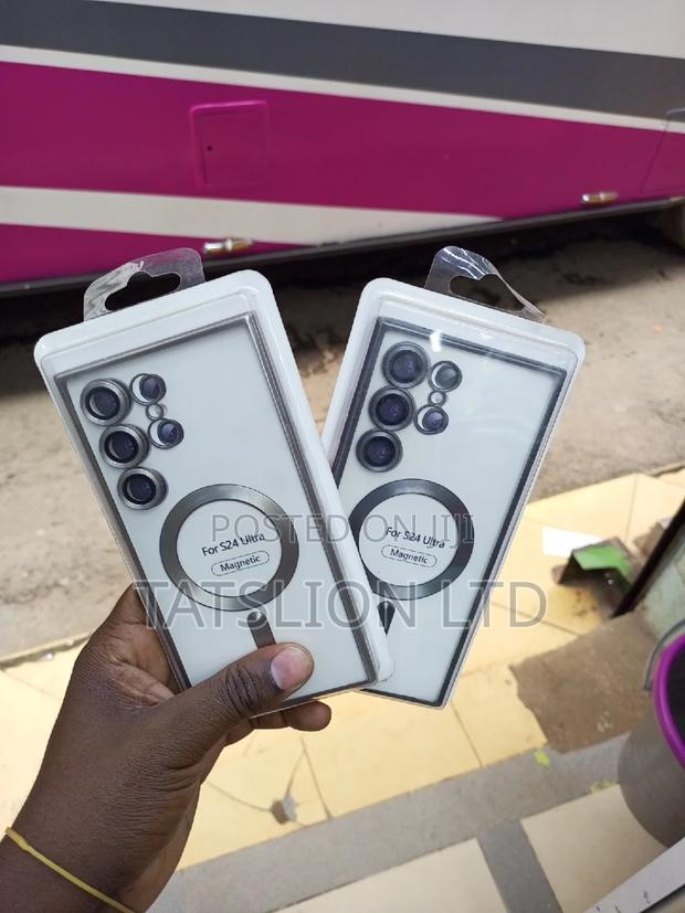 Samsung Galaxy S24 Ultra Clear Magsafe Cases - main view