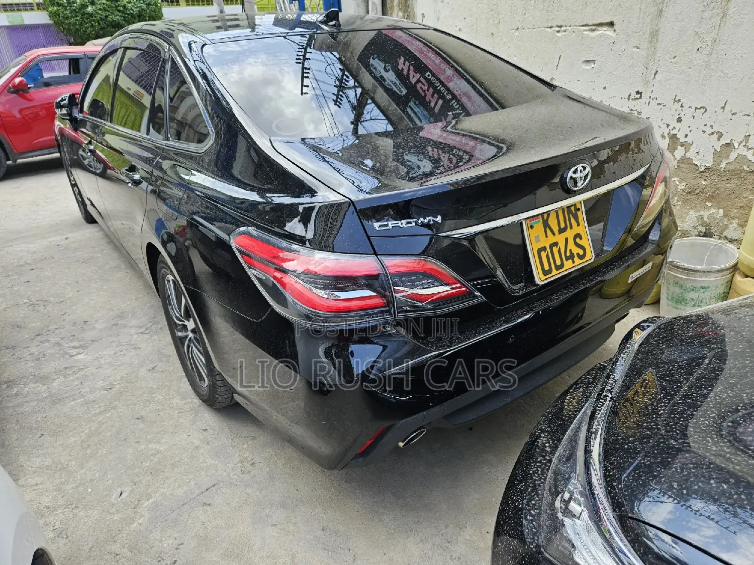 Toyota Crown 2018 Black