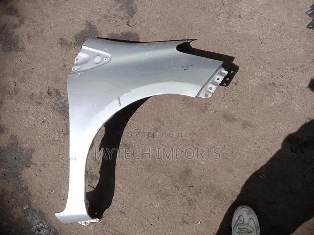 Vitz 2012( Rhs) Fender - thumbnail 2