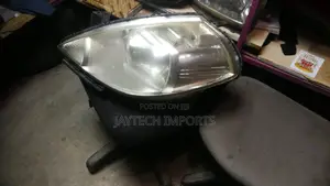 Tiida Nissan 2006 LHS Headlight