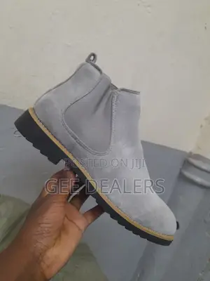 Suede Chelsea Boots >Men Boots