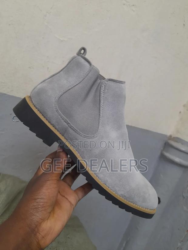 Suede Chelsea Boots >Men Boots - thumbnail 2