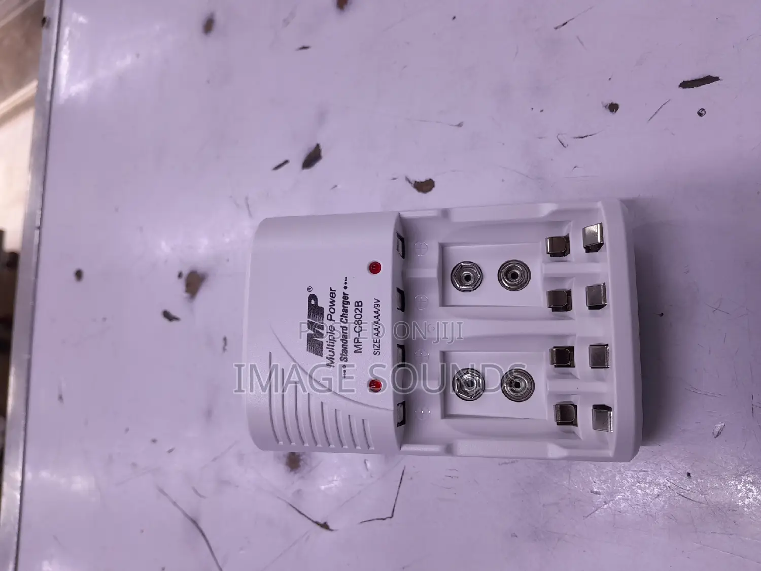 Battery Charger for All Rechargable Batteries ( 3pin)
