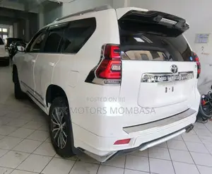 Toyota Land Cruiser Prado 2019 Pearl