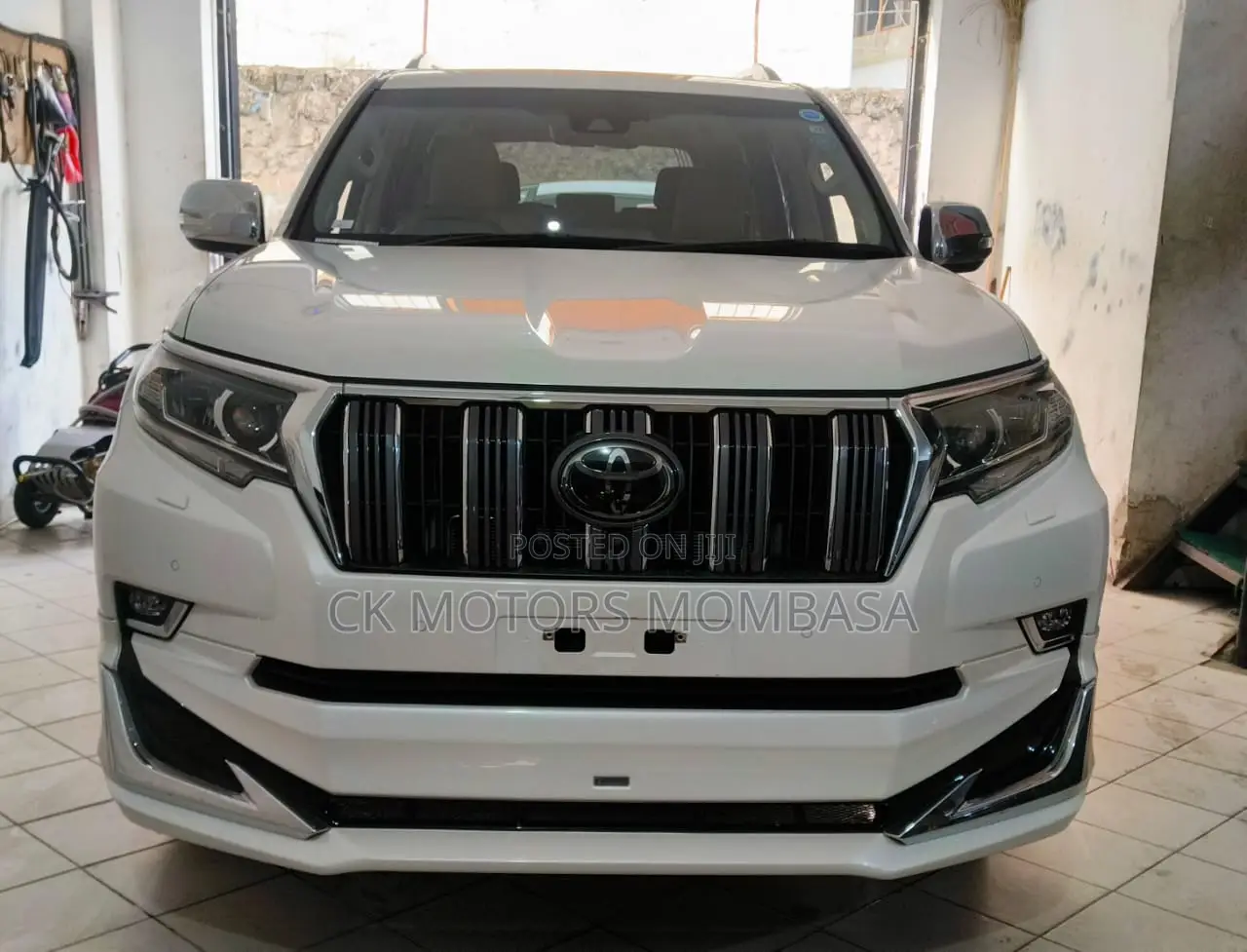 Toyota Land Cruiser Prado 2019 Pearl