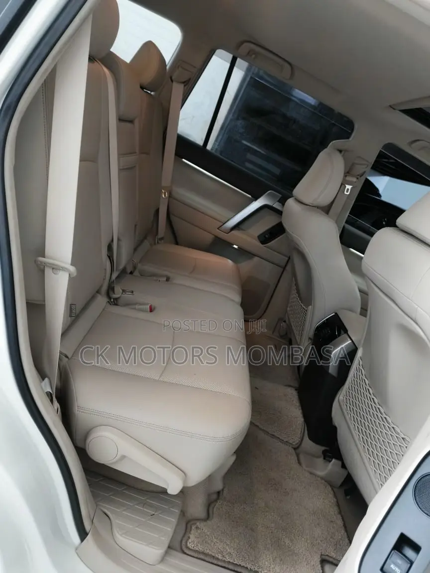 Toyota Land Cruiser Prado 2019 Pearl