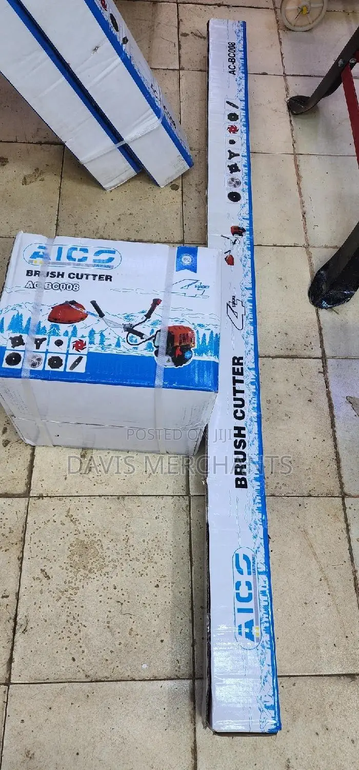 Brush Cutter Machine With 4 Stroke Engine 8 Blades