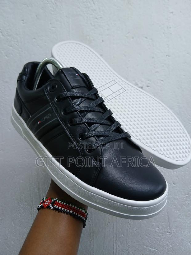 Tommy Hilfiger Casual Sneakers - thumbnail 2