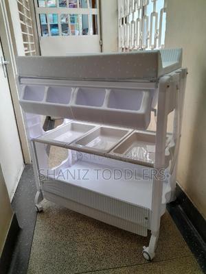 Changing Bath Station * Bath Station - thumbnail 2