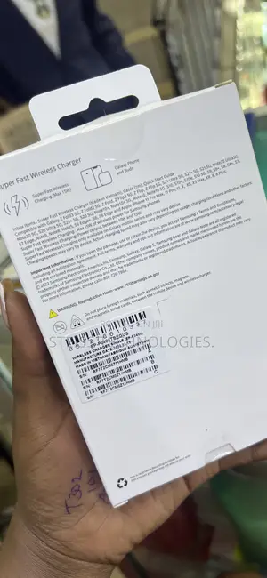 15w Samsung Fast-Wireless Charger.