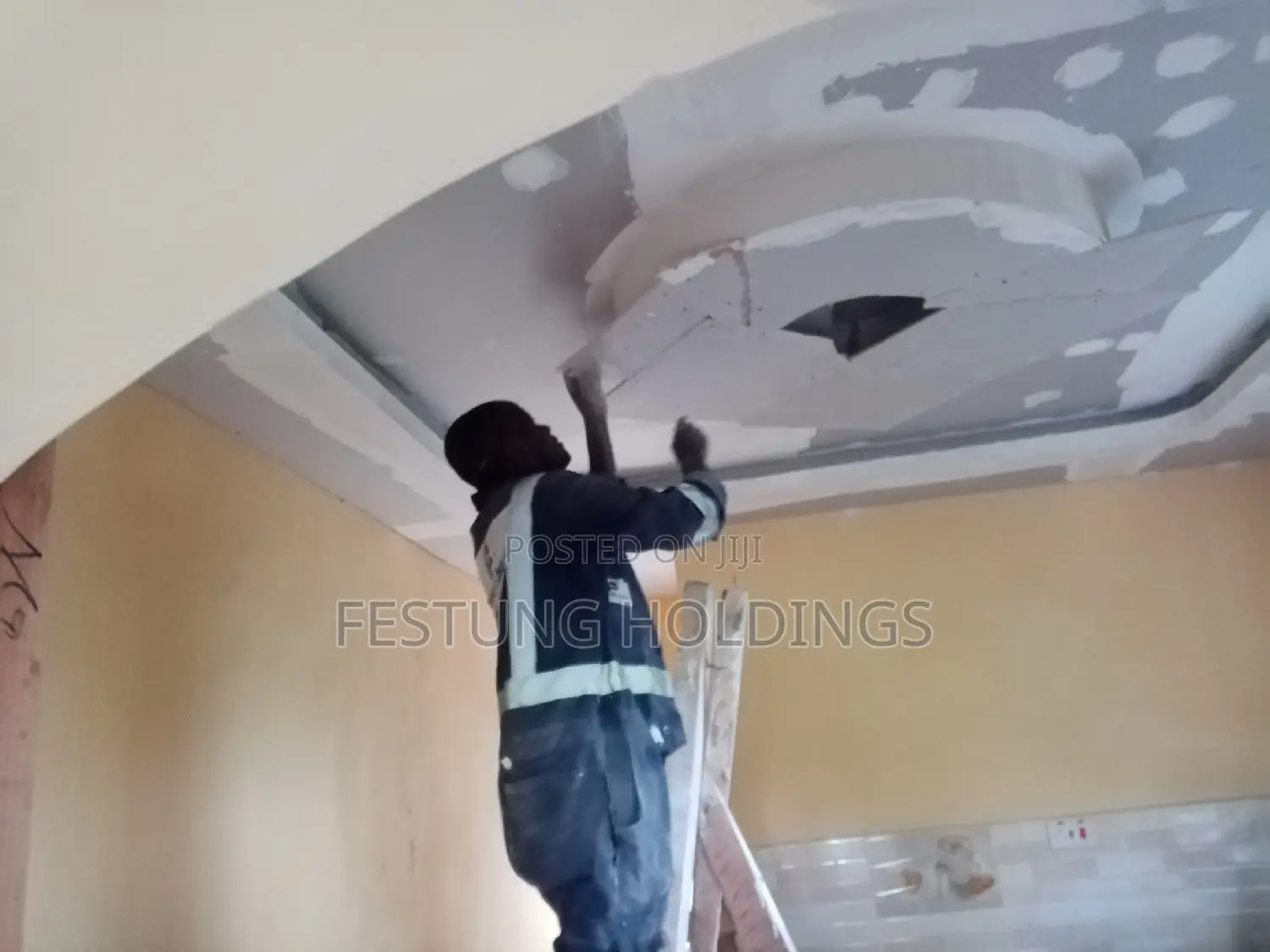 Gypsum Ceiling Diamond Shaped Center Light Holder