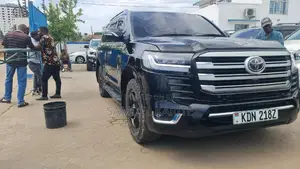 Toyota Land Cruiser 2015 Black