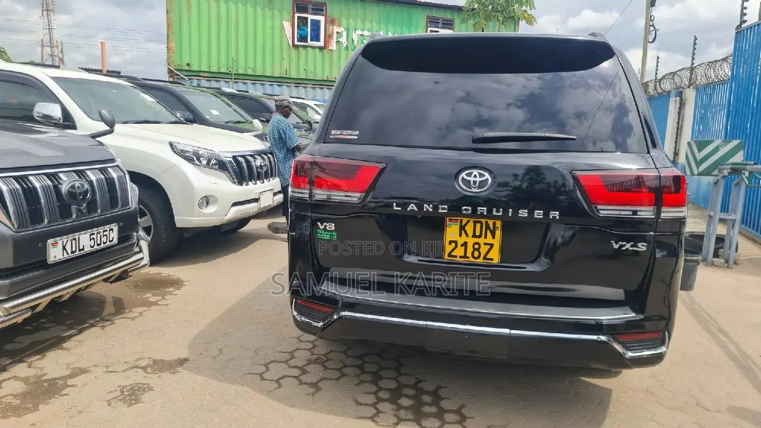 Toyota Land Cruiser 2015 Black