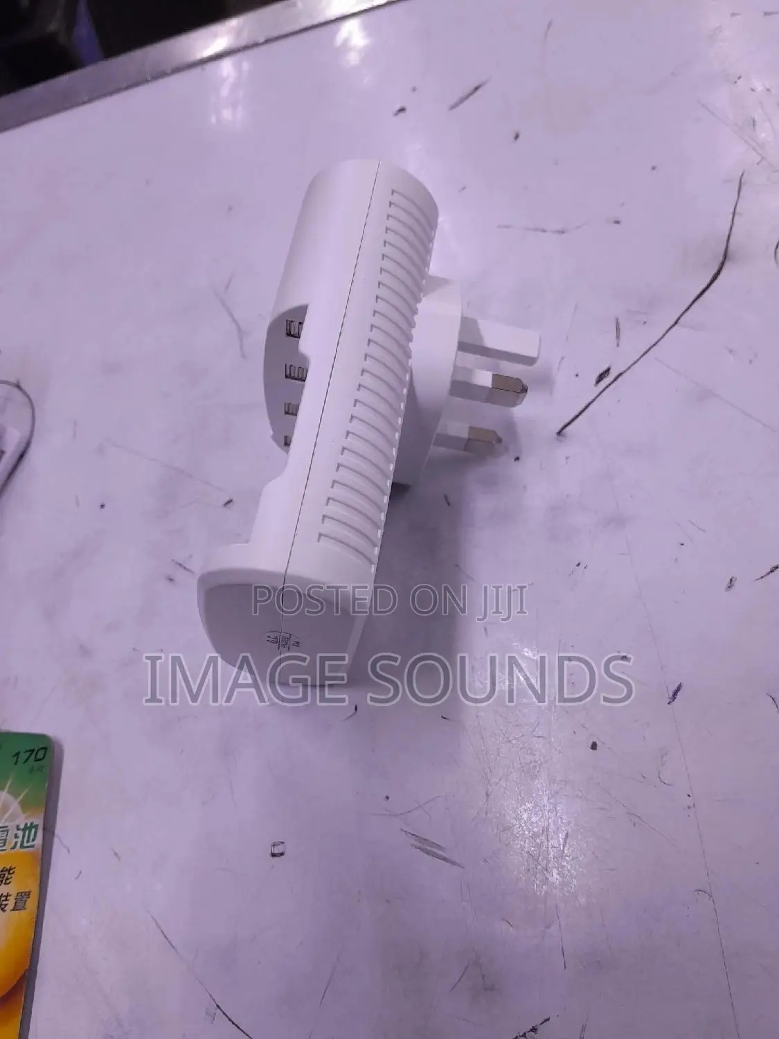 MP Standard Battery Charger for 9v/Aa/Aaa (White)
