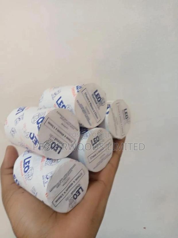 6quality Pieces Of Leo Thermol Rolls Available 57*40*13