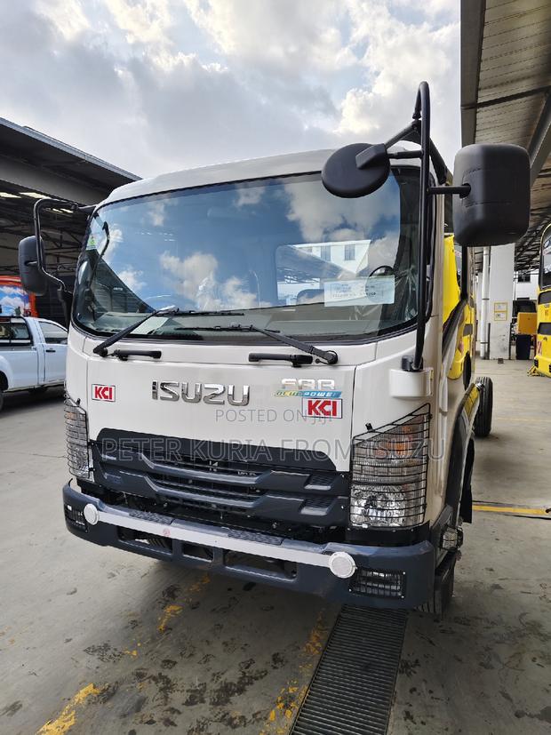 Zero Mileage Isuzu FRR Cabin Chassis - thumbnail 16
