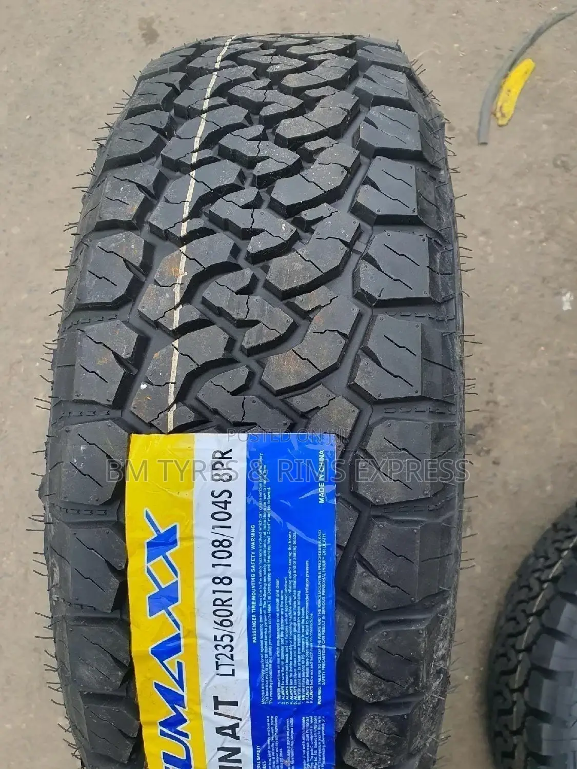 235 /60 R18 Sumaxx a/T