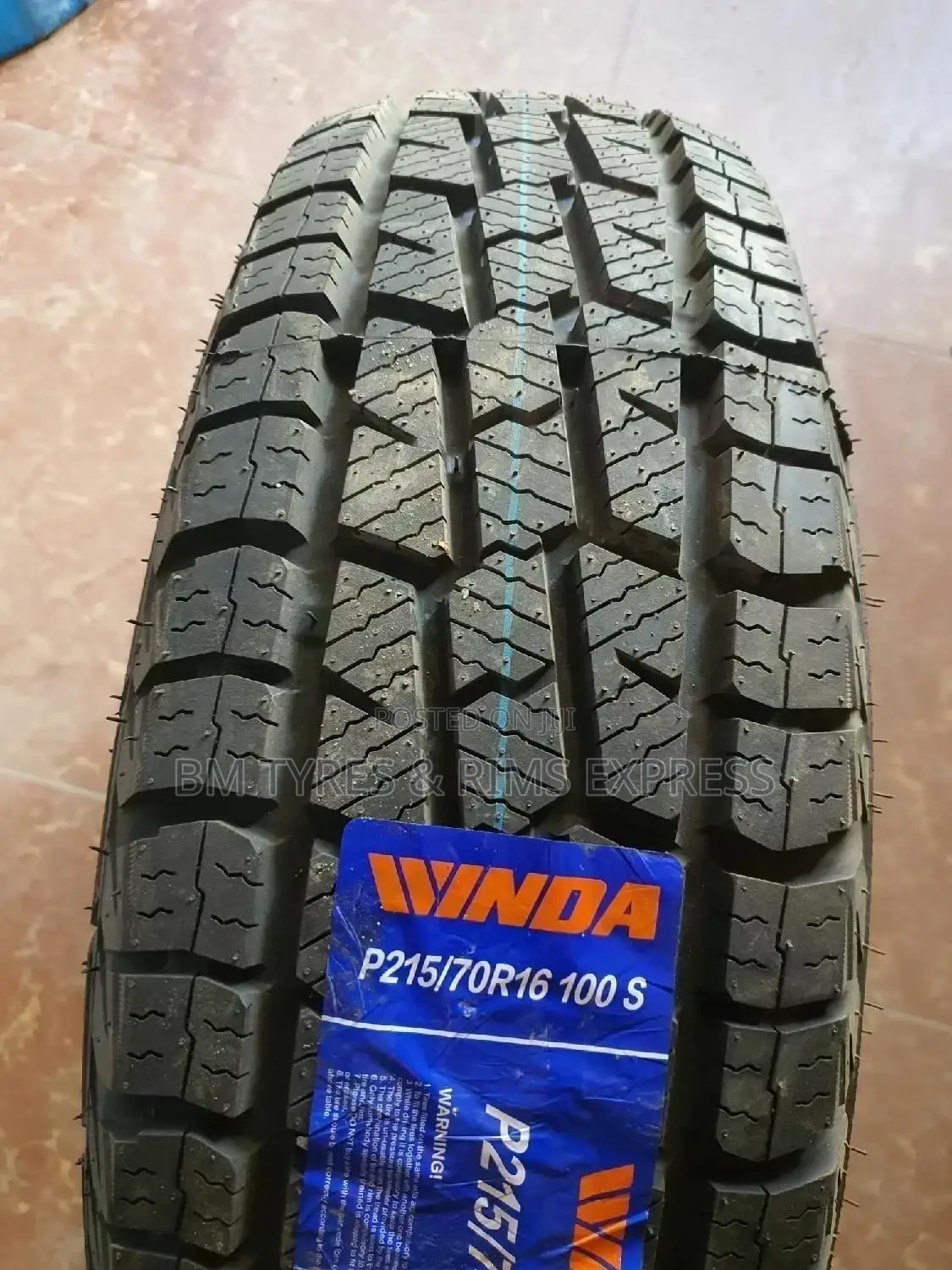 215 /70 R16 Winda a/T