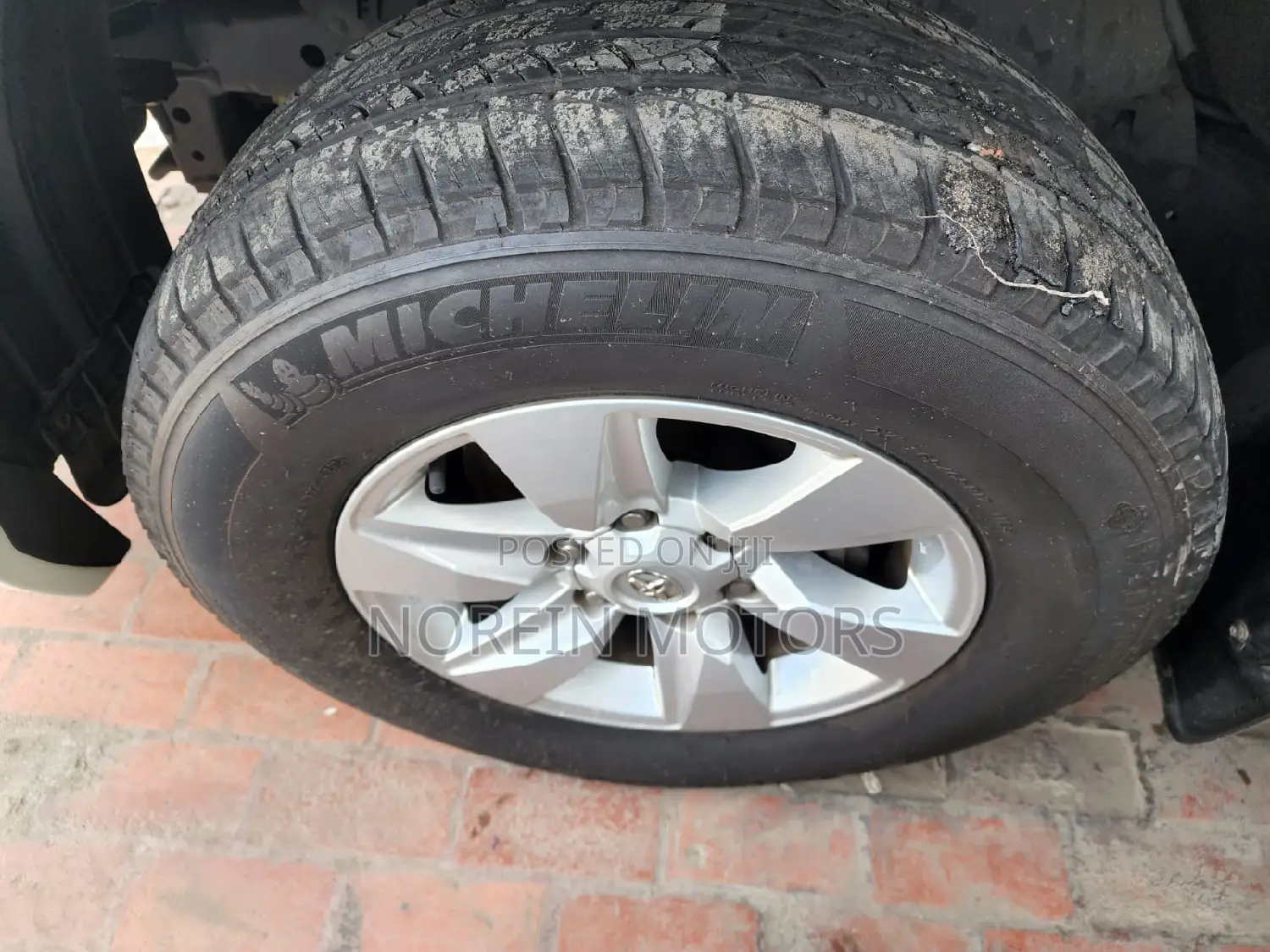Toyota Land Cruiser Prado 2018 White