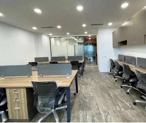 Serviced and Well Kept Working Areas - thumbnail 4