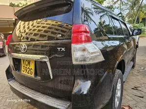 Toyota Land Cruiser 2010 Black