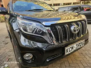 Toyota Land Cruiser 2010 Black