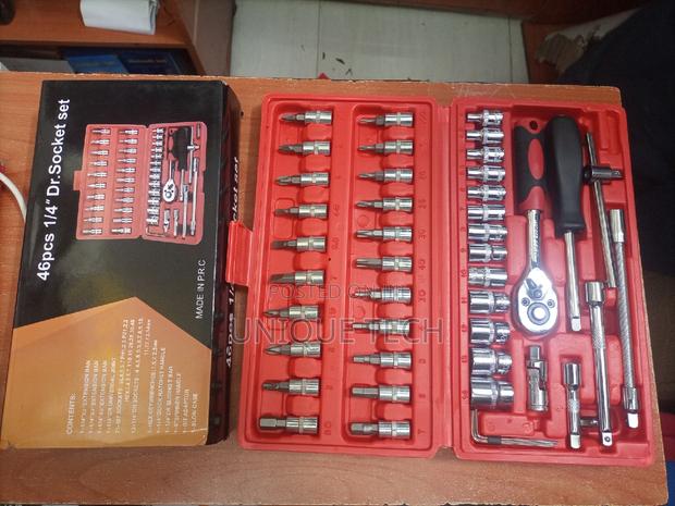 46 Pieces 1/4 " Socket Set
