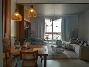 3bdrm Apartment in Gateway Mall Area for sale