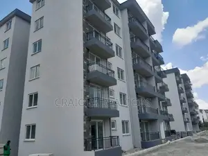 3bdrm Apartment in Gateway Mall Area for sale