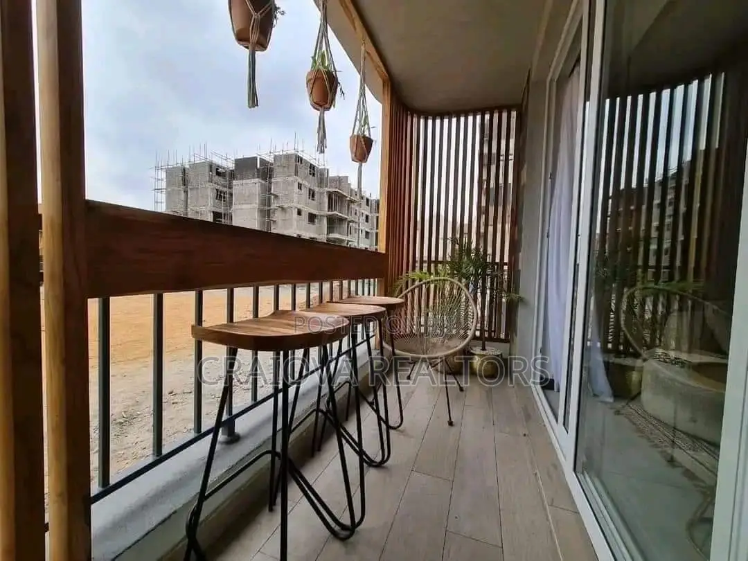 3bdrm Apartment in Gateway Mall Area for sale