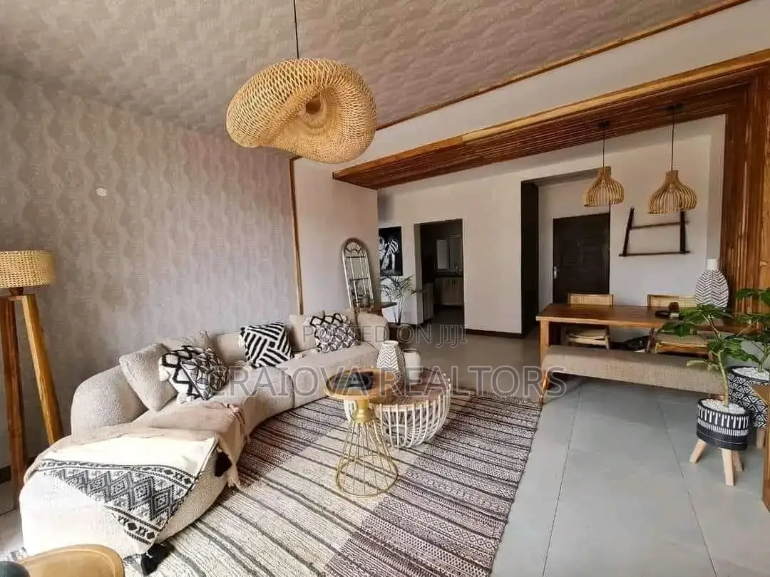 3bdrm Apartment in Gateway Mall Area for sale