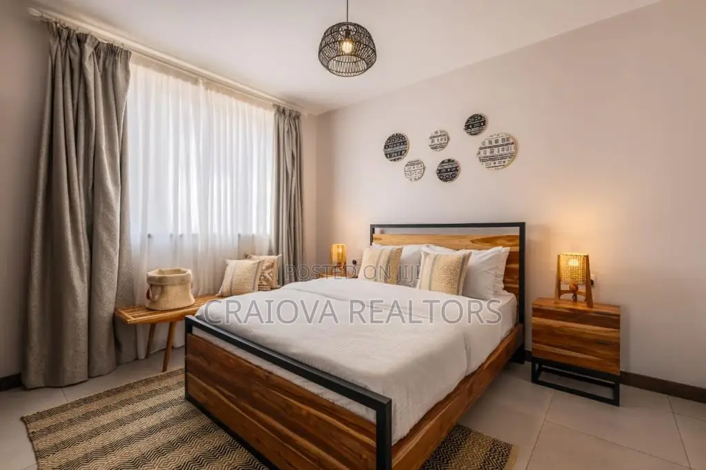 3bdrm Apartment in Gateway Mall Area for sale