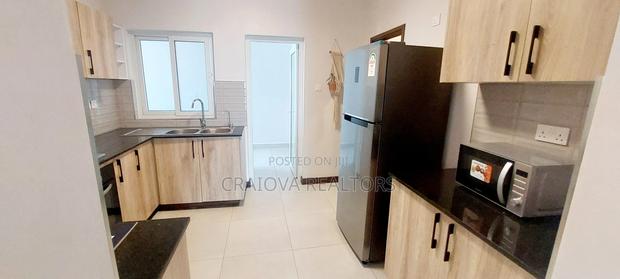 3bdrm Apartment in Gateway Mall Area for sale - thumbnail 13