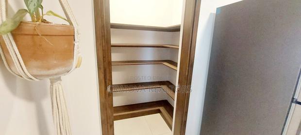 3bdrm Apartment in Gateway Mall Area for sale - thumbnail 12