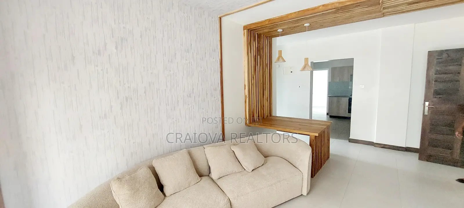 2bdrm Apartment in Gateway Mall Area for sale