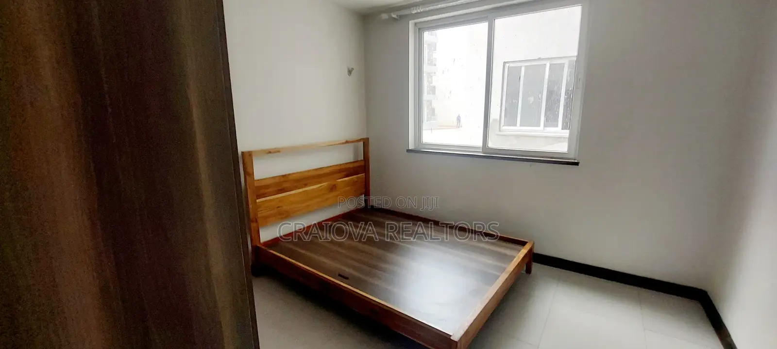 2bdrm Apartment in Gateway Mall Area for sale
