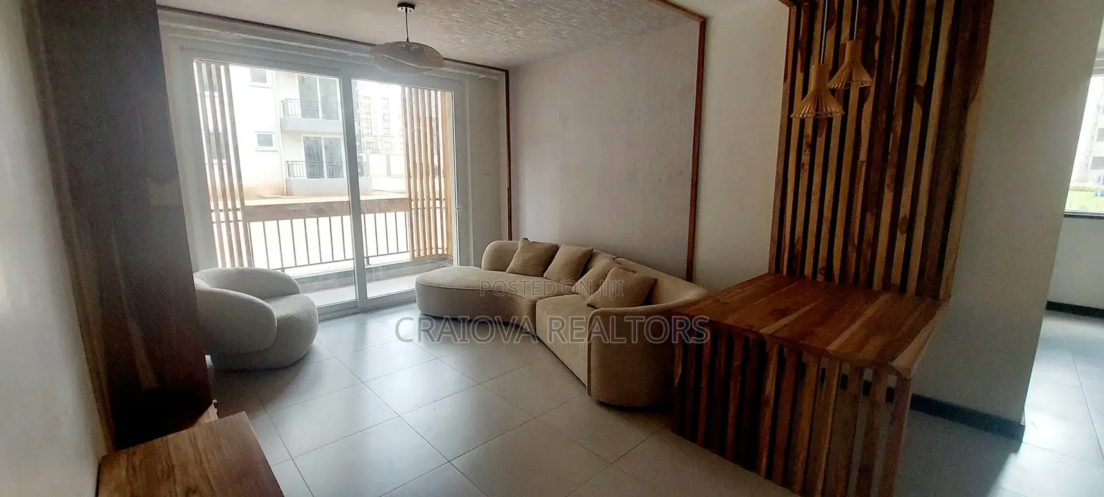 2bdrm Apartment in Gateway Mall Area for sale