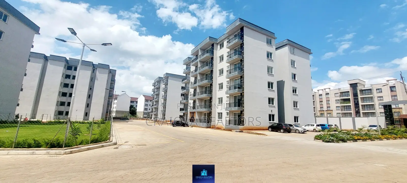 2bdrm Apartment in Gateway Mall Area for sale