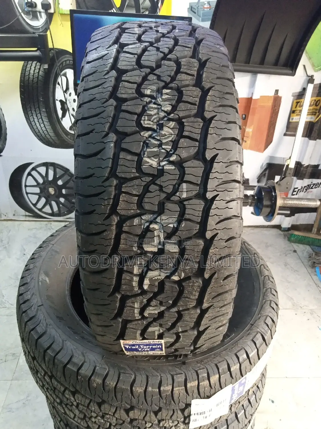 255/55r18 BF Goodrich Trail Terrain Tire