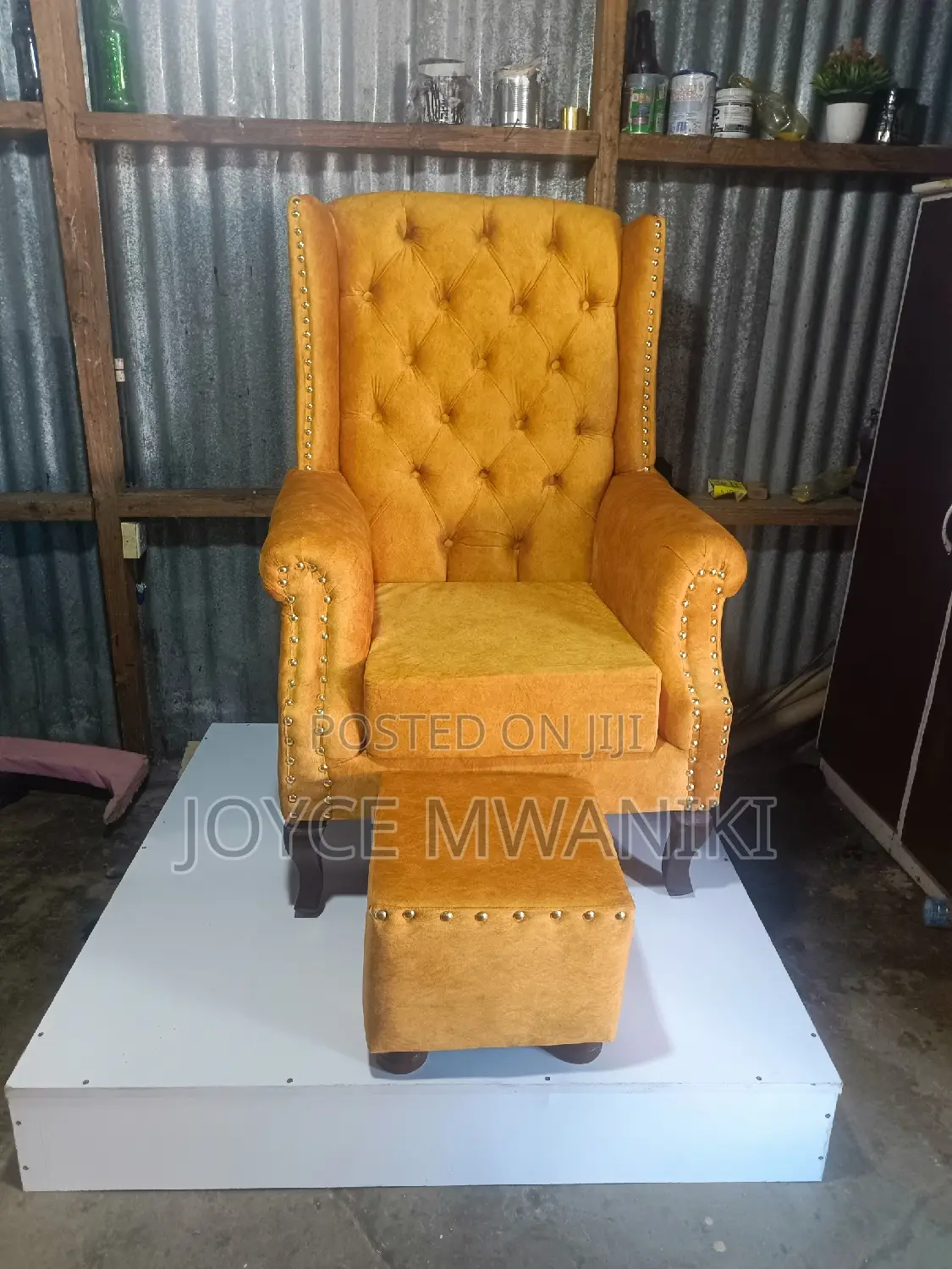 Pedicure Seat, Puff and Pallet 